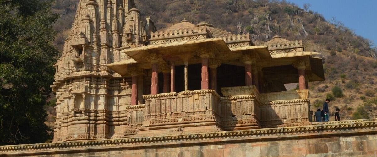This is the temple inside bhangarh fort. It is near sariska tiger reserve. Known as the most haunted place of India. It is a stunning site.