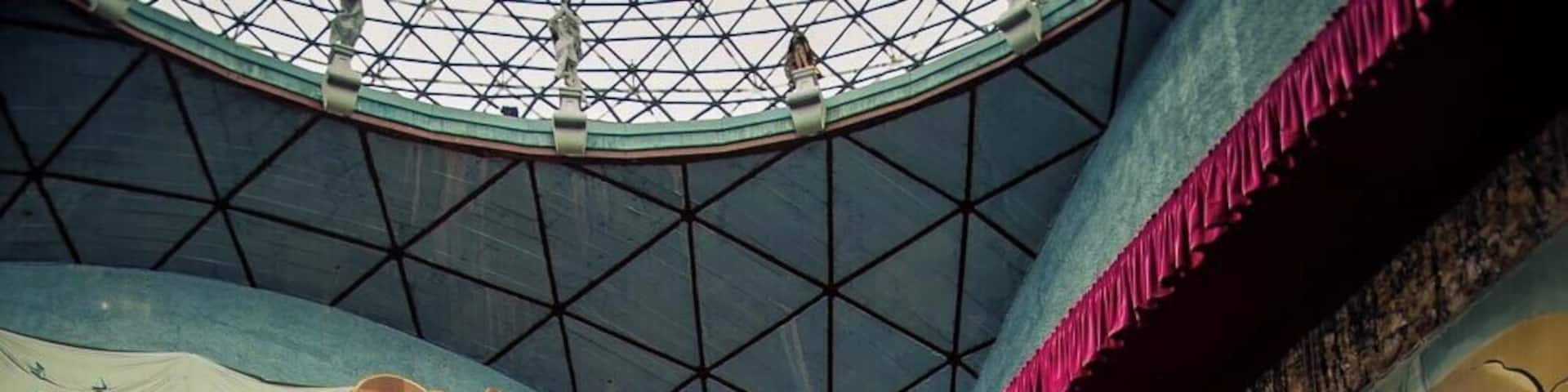 The entrance hall of Salvador Dalí ´s own museum. Note Abe Lincoln