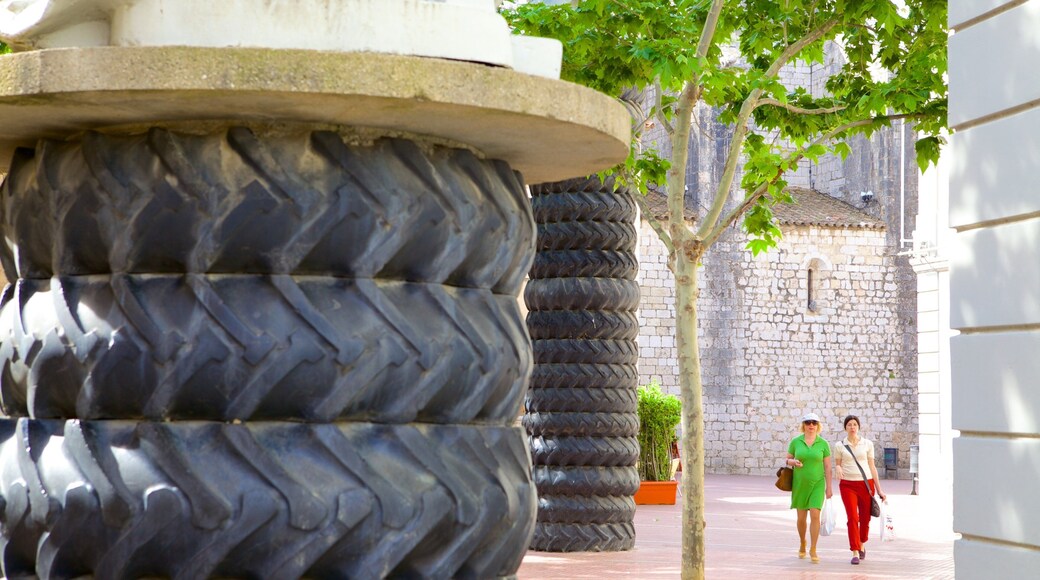 Figueres som viser gadeliv