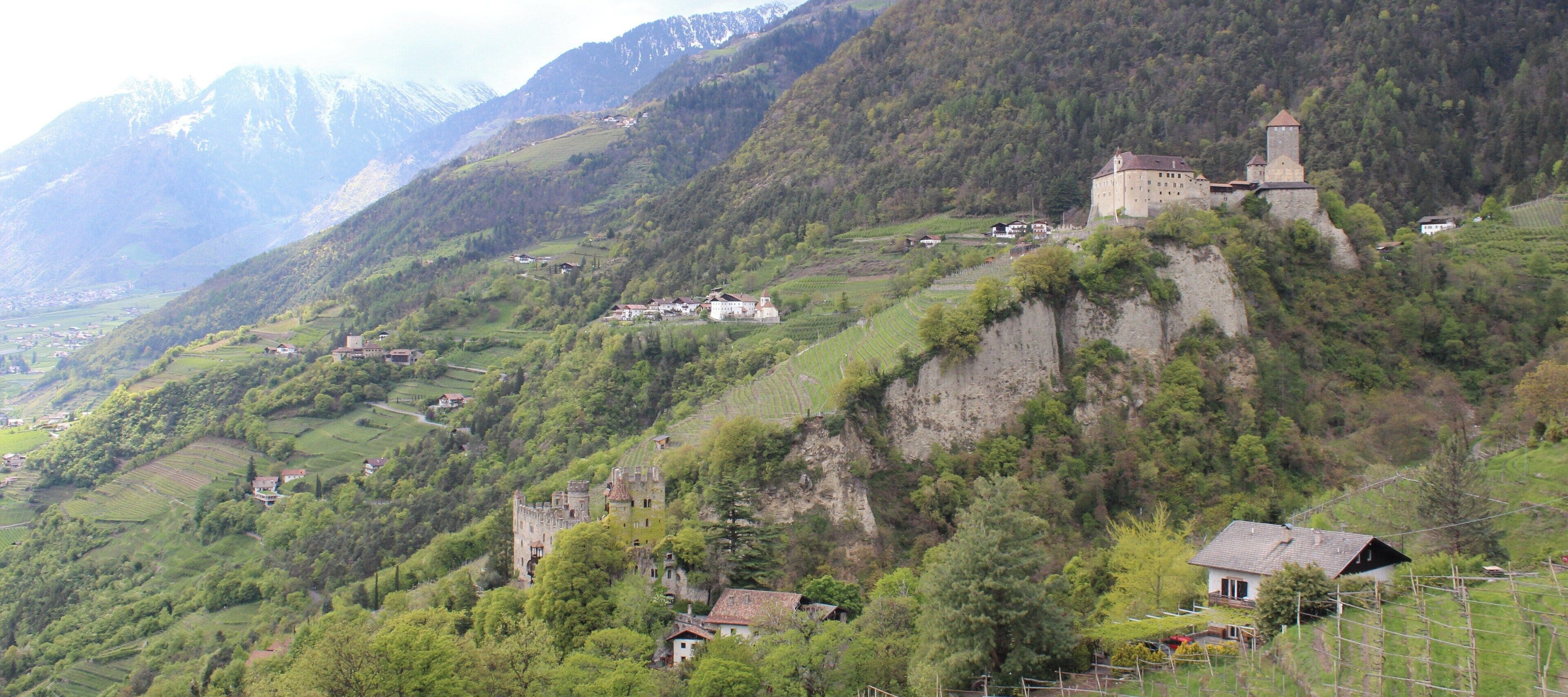 This media shows the cultural heritage monument with the number 17577 in South Tyrol.