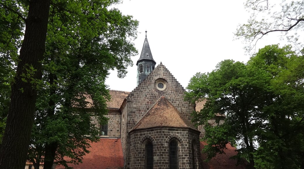 Die Klosterkirche St. Maria entstand im 12. Jahrhundert als Teil eines Zisterzienserklosters. Sie befindet sich in Jüterbog im Landkreis Teltow-Fläming in Brandenburg.
