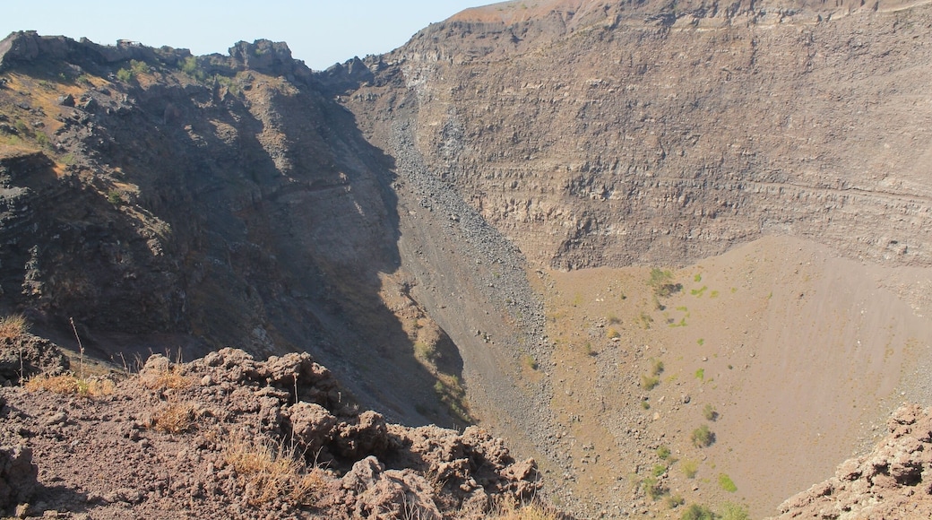 Be prepared for a long hard hot trek up the mountain. Well organised and costs 10 euro unless you are shorter than 1.2 metres.
All around you it is clear where the magma has descended the slopes. It is one of the most active of the european volcanoes and has erupted 80+ times since the pompeii eruption in 79AD. No smoke or red bubbling larva... but a distinct smell of sulphur. At the top there is the opportunity to but gifts and refreshments...
