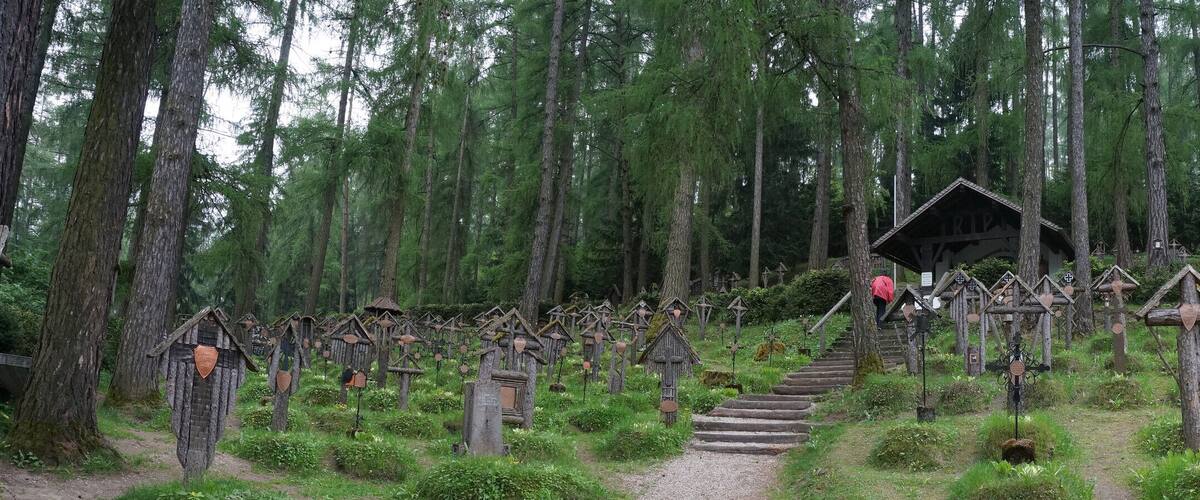 In Bruneck (South Tyrol, Italy) sits a small cemetry for the killed in action of the last wars!