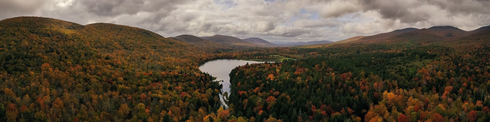 Peak Foilage - Lake Colgate, New York