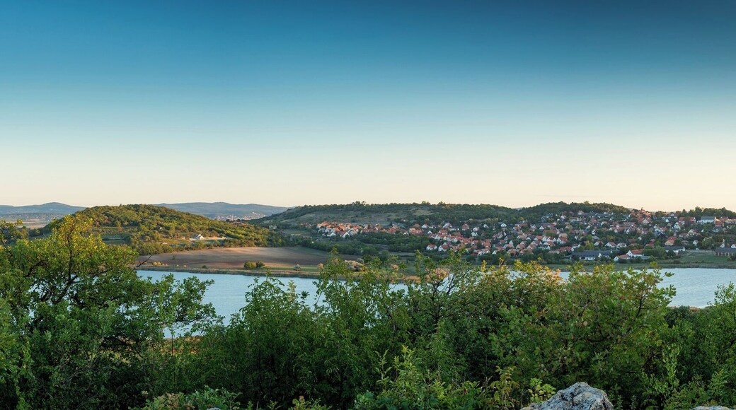Tihany village in early morning light in September. Photographed from one of the geyser cones.
#balaton #hungary #tihany #travel #nationalpark