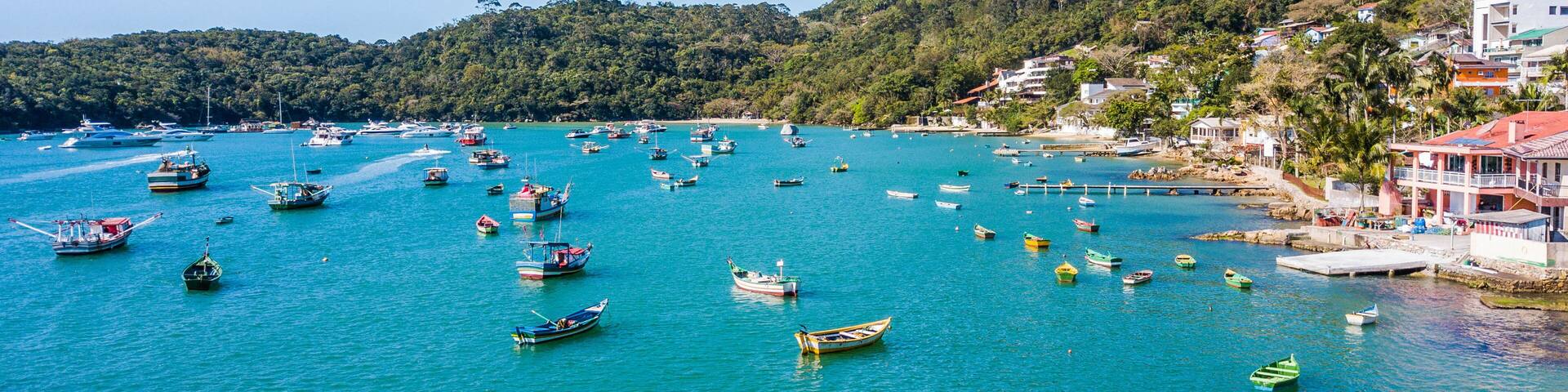 Caixa D’aço beach - Porto Belo - SC. Aerial view of boats in Caixa D’aço beach, in Porto Belo - Santa Catarina – Brazil