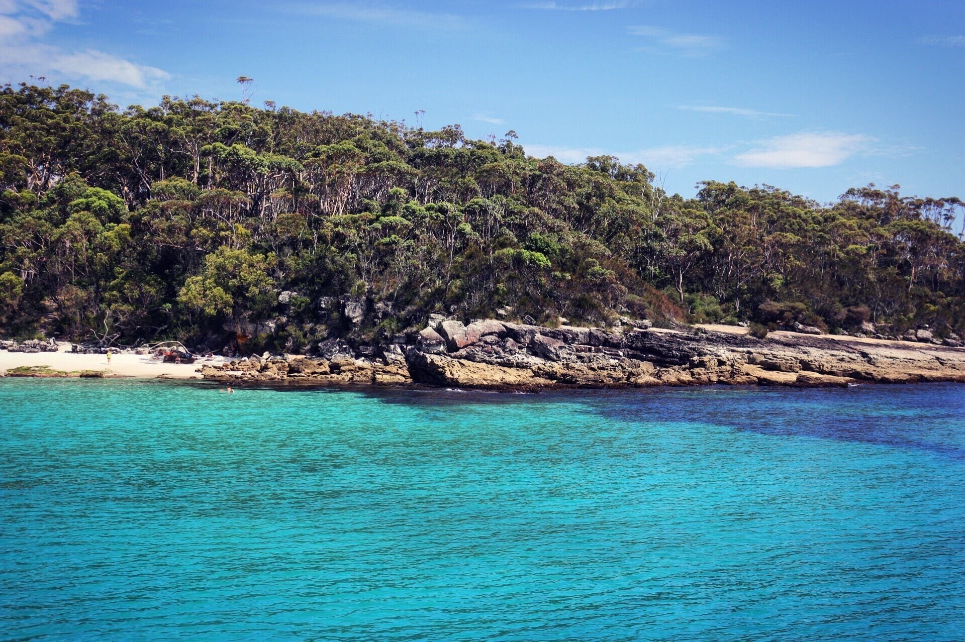 Jervis bay. Voted the whitest sand beaches in the world. Nothing but white sand and turquoise waters all along this stretch of the southern NSW coast.
#beachbound