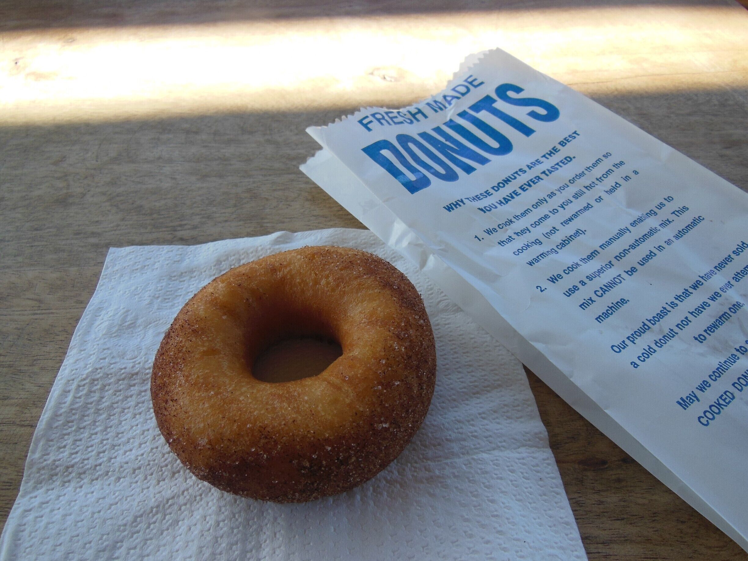 @destinationnsw The Famous Berry Donut  Van ! #thetinytaster #visitnsw