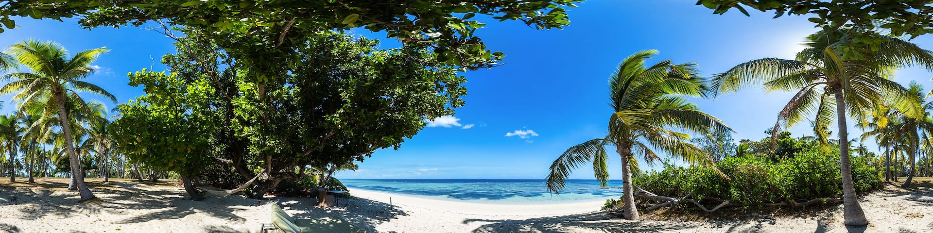 Relax at Mamanuca Beach from Vomo Island Resort - Vomo Island - Mamanuca Archipelago - Fiji Islands - Oceania