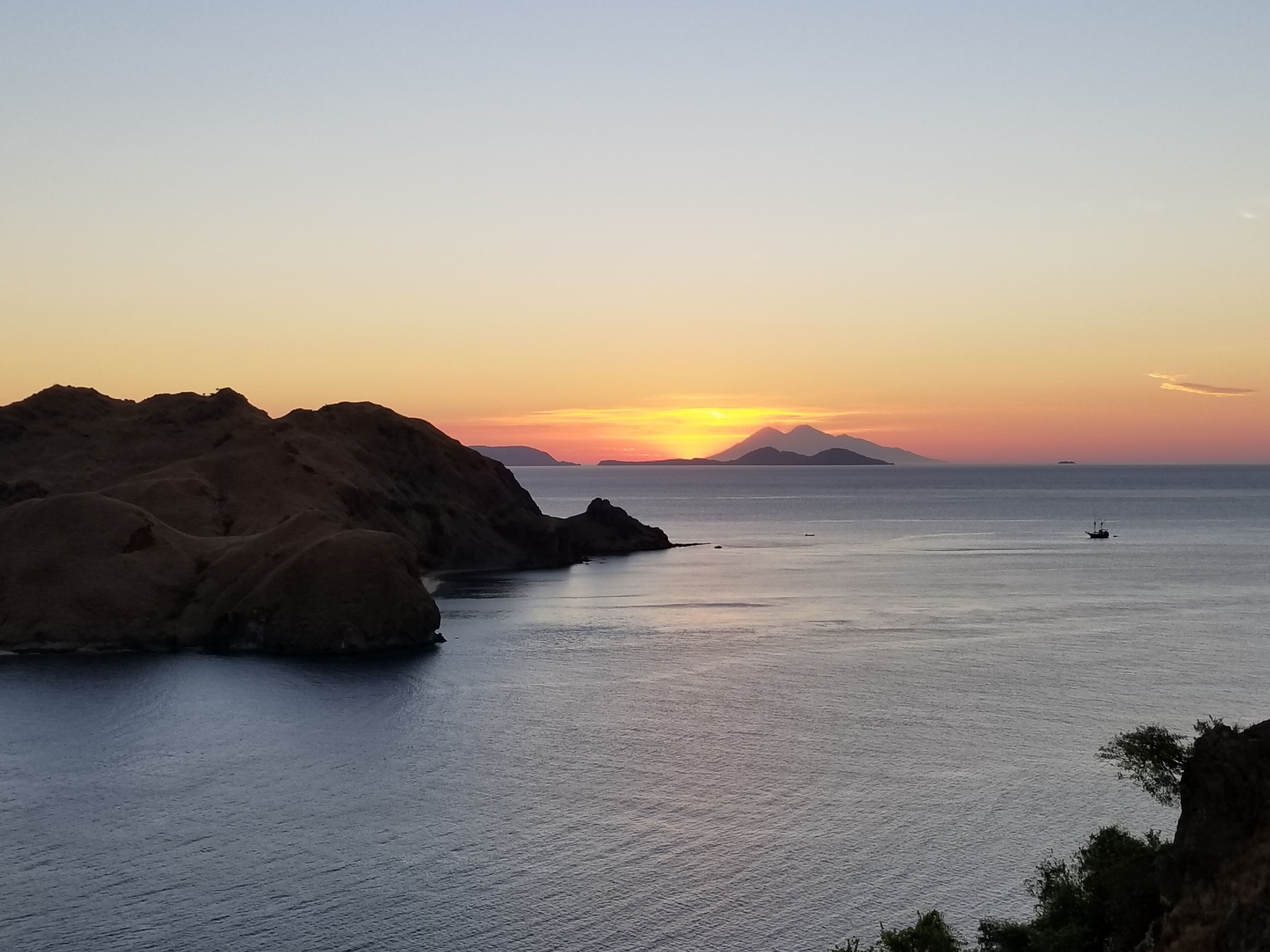 Sebayur Island sunset within Komodo Natl. Park
Stay at Komodo Divers Resort

#KomodoIslands #indonesia  #OrbitzTravel