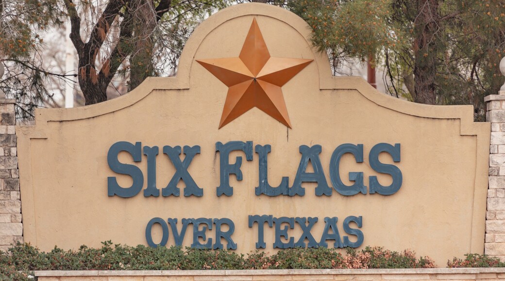 Six Flags Over Texas
