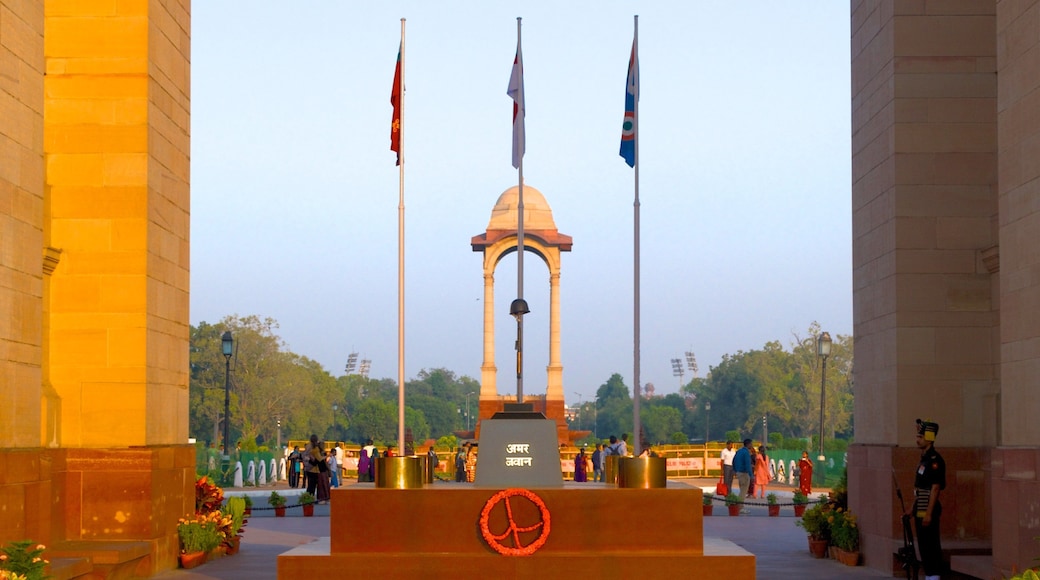 인디아 게이트 을 보여주는 기념비