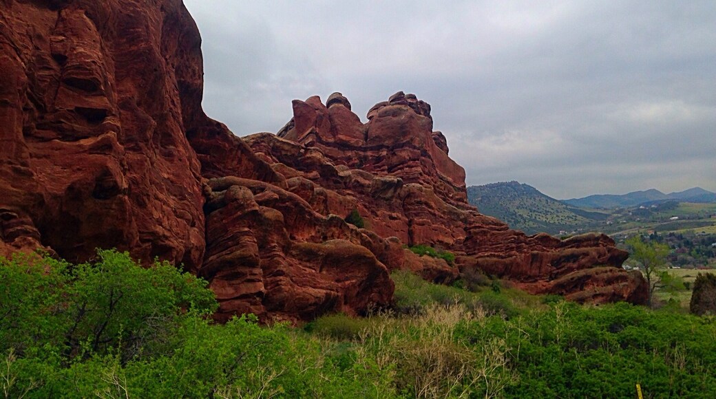 Morning hike through Red Rocks #hiking
