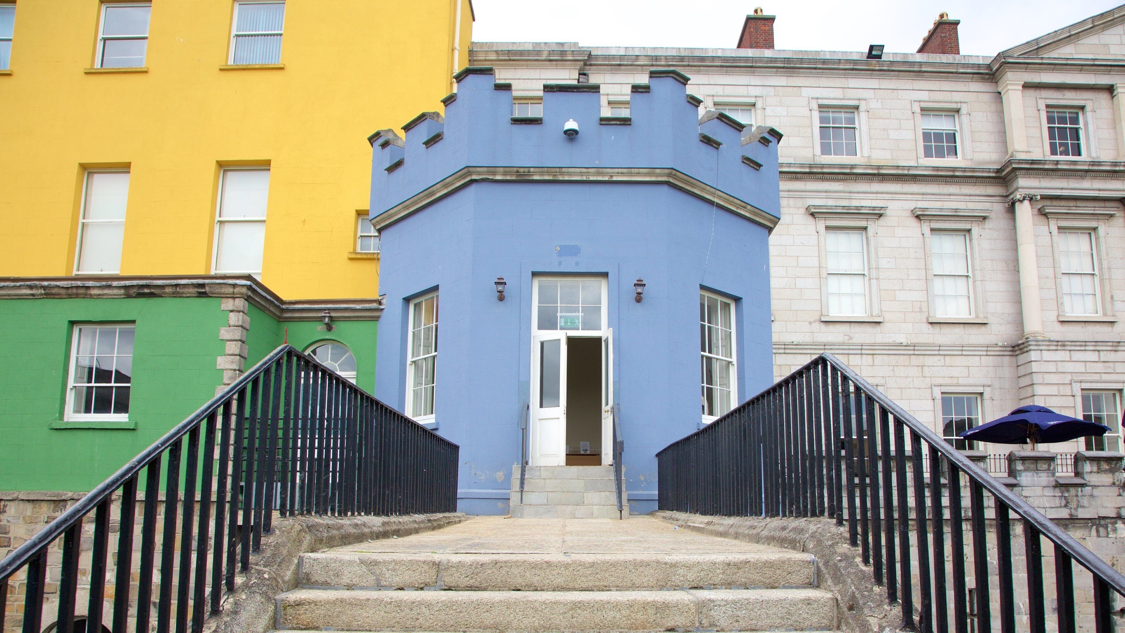 Dublin Castle fasiliteter samt palass, historisk arkitektur og kulturarv