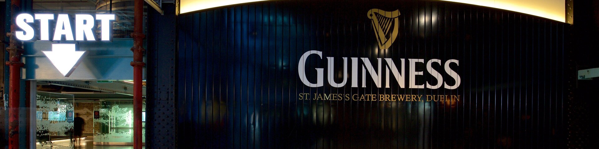 Guinness Storehouse caracterizando sinalização e vistas internas