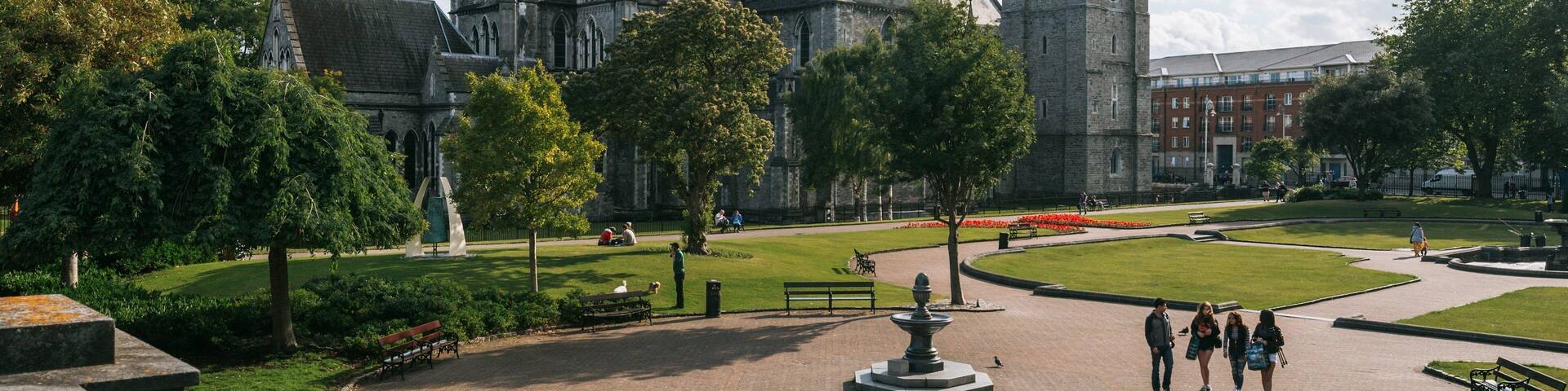 St. Patrick\'s Cathedral showing heritage architecture, a church or cathedral and a garden