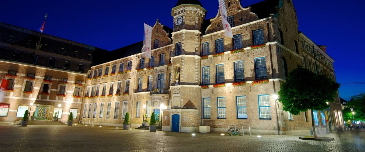 Duesseldorf City Hall which includes heritage architecture, an administrative buidling and a city