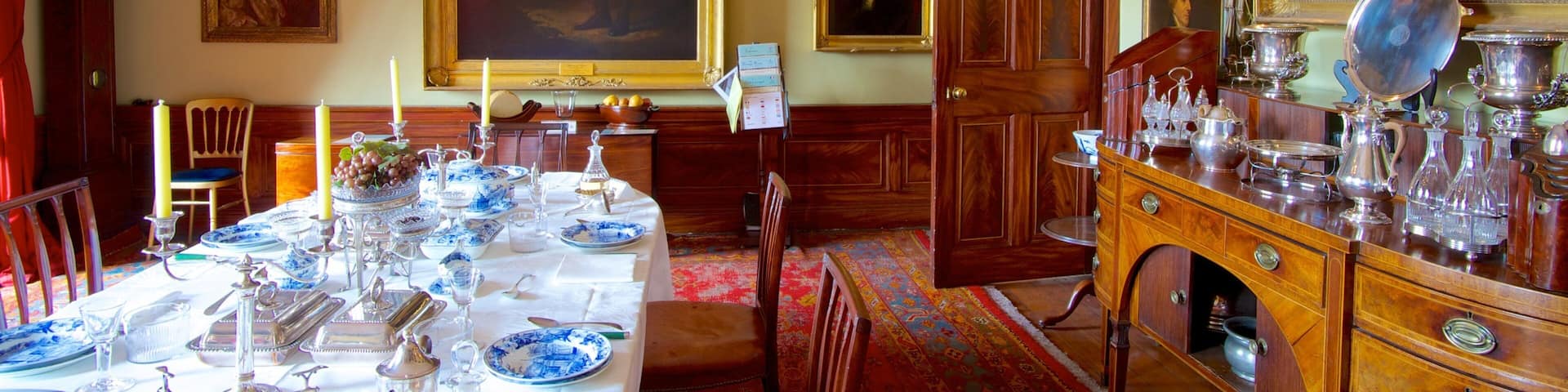 Georgian House featuring a house and interior views