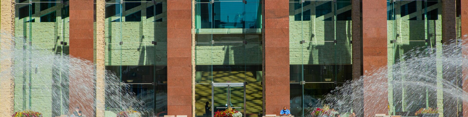Edmonton City Hall which includes a fountain
