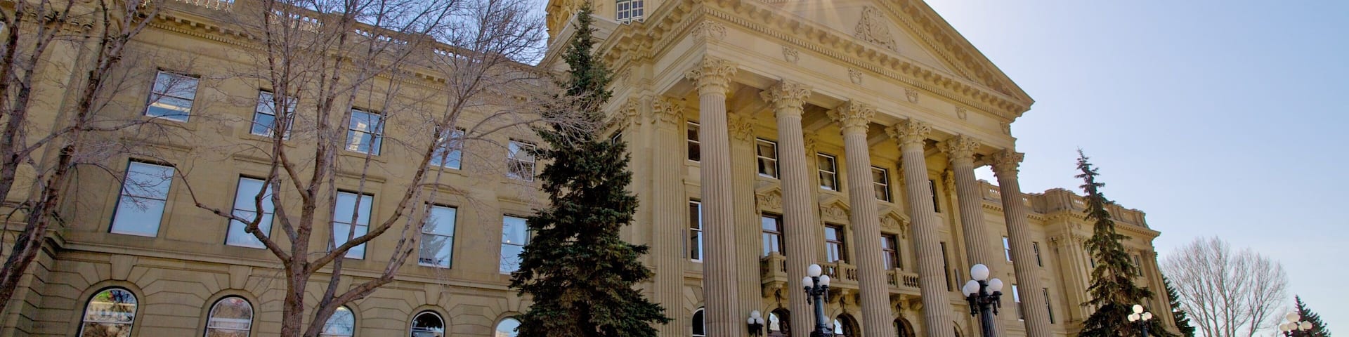 Alberta Legislature Building showing an administrative buidling and heritage architecture