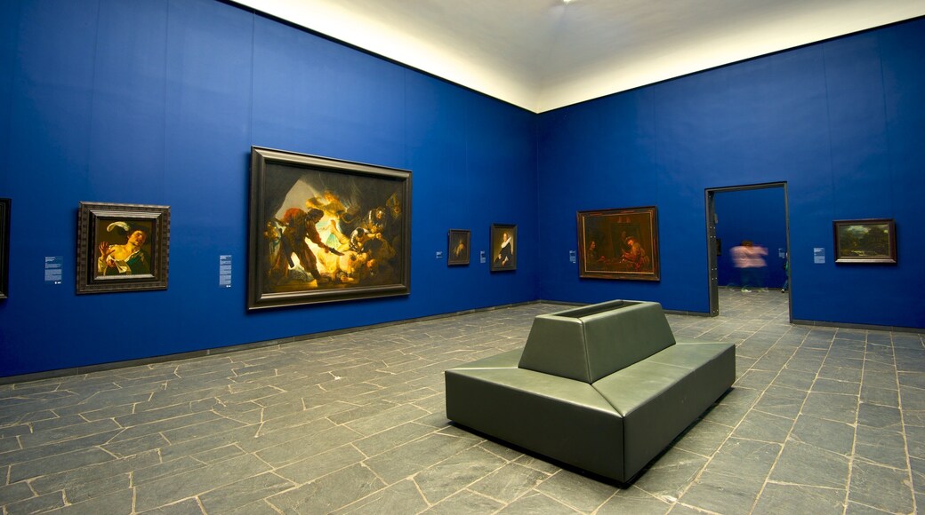 Museu StÀdel que inclui arte e vistas internas