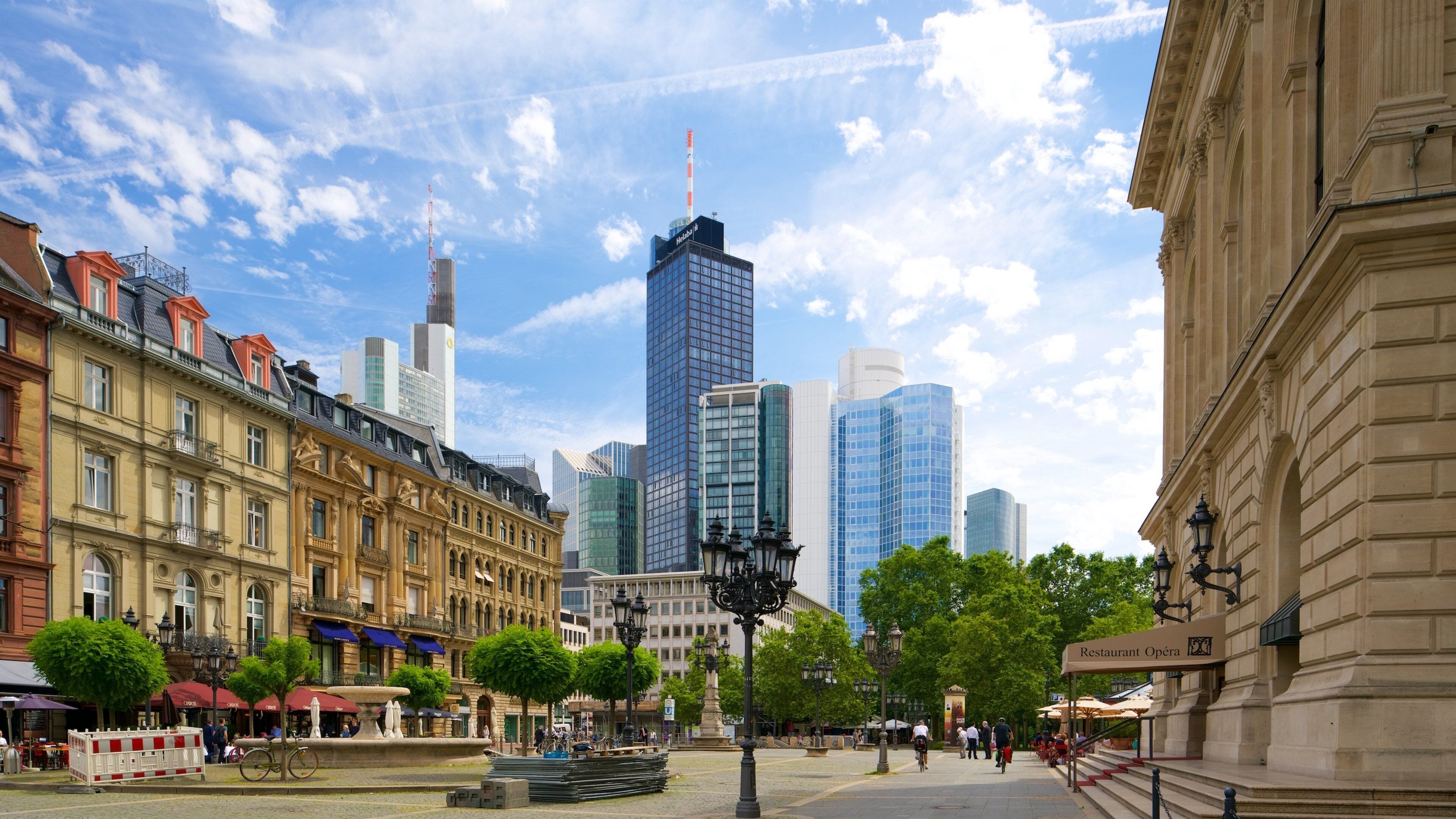 Alte Oper featuring a square or plaza, heritage elements and a high rise building