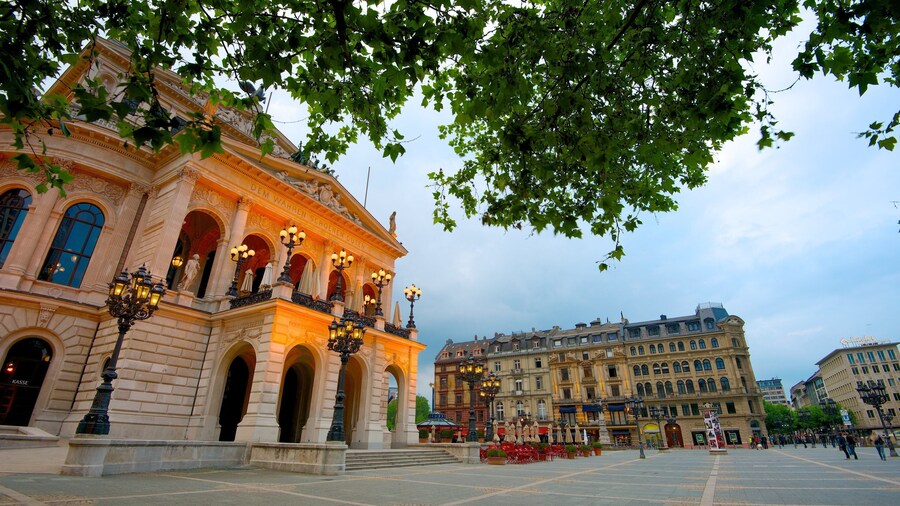 Alte Oper featuring a city, heritage architecture and theatre scenes