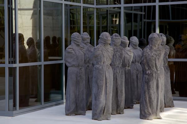 Musée international de la Croix-Rouge et du Croissant-Rouge mettant en vedette statue ou sculpture
