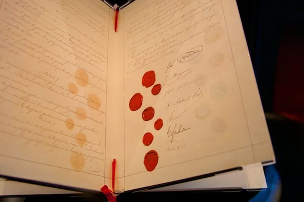 Musée international de la Croix-Rouge et du Croissant-Rouge qui includes vues intérieures