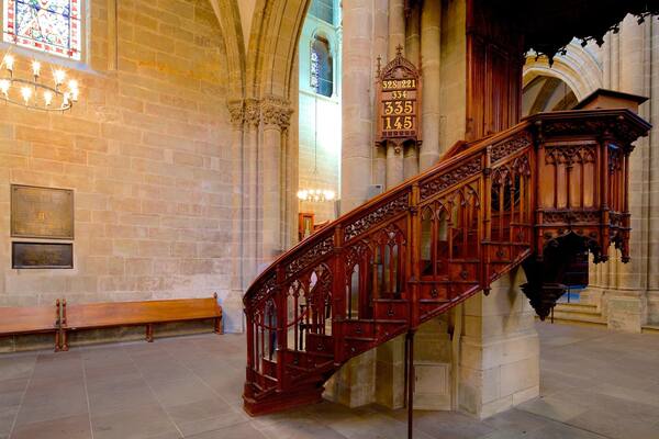 Kathedrale St. Peter das einen Innenansichten, Kirche oder Kathedrale und religiöse Aspekte