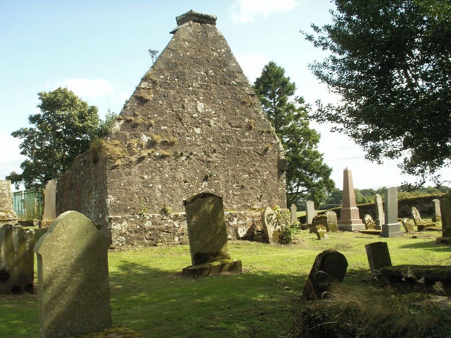 Glassford graveyard and old church Part of the Covenanters Trail