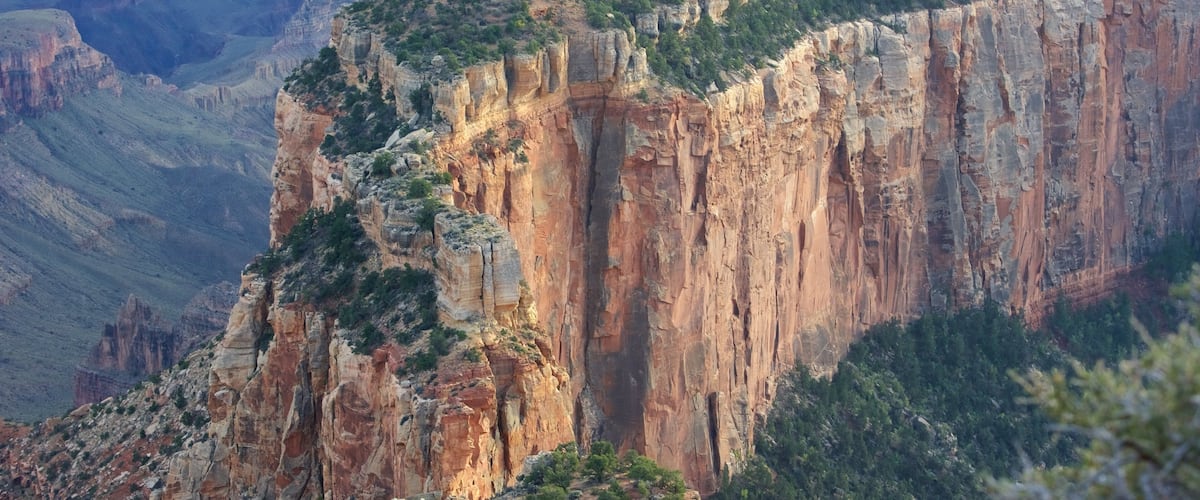 Cape Royal which includes desert views and a gorge or canyon