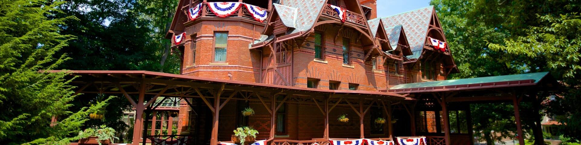 Mark Twain House mit einem historische Architektur und Haus