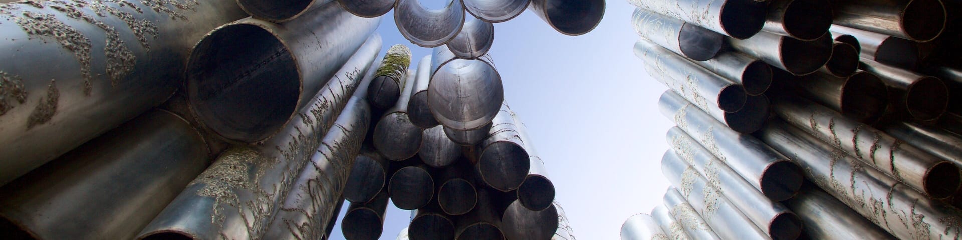 Sibelius Monument showing a garden and a statue or sculpture