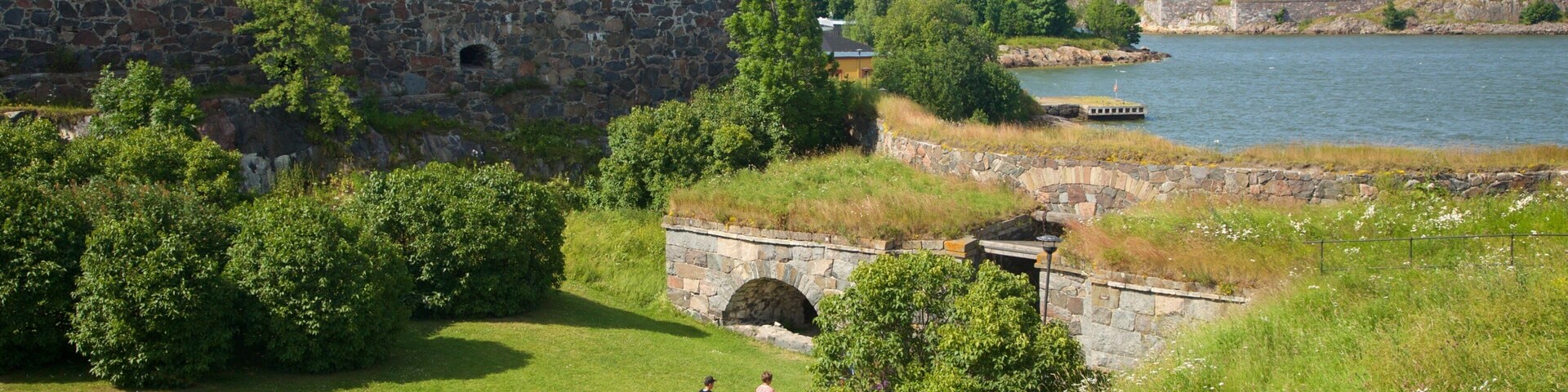 Suomenlinna Fortress showing heritage elements and heritage architecture