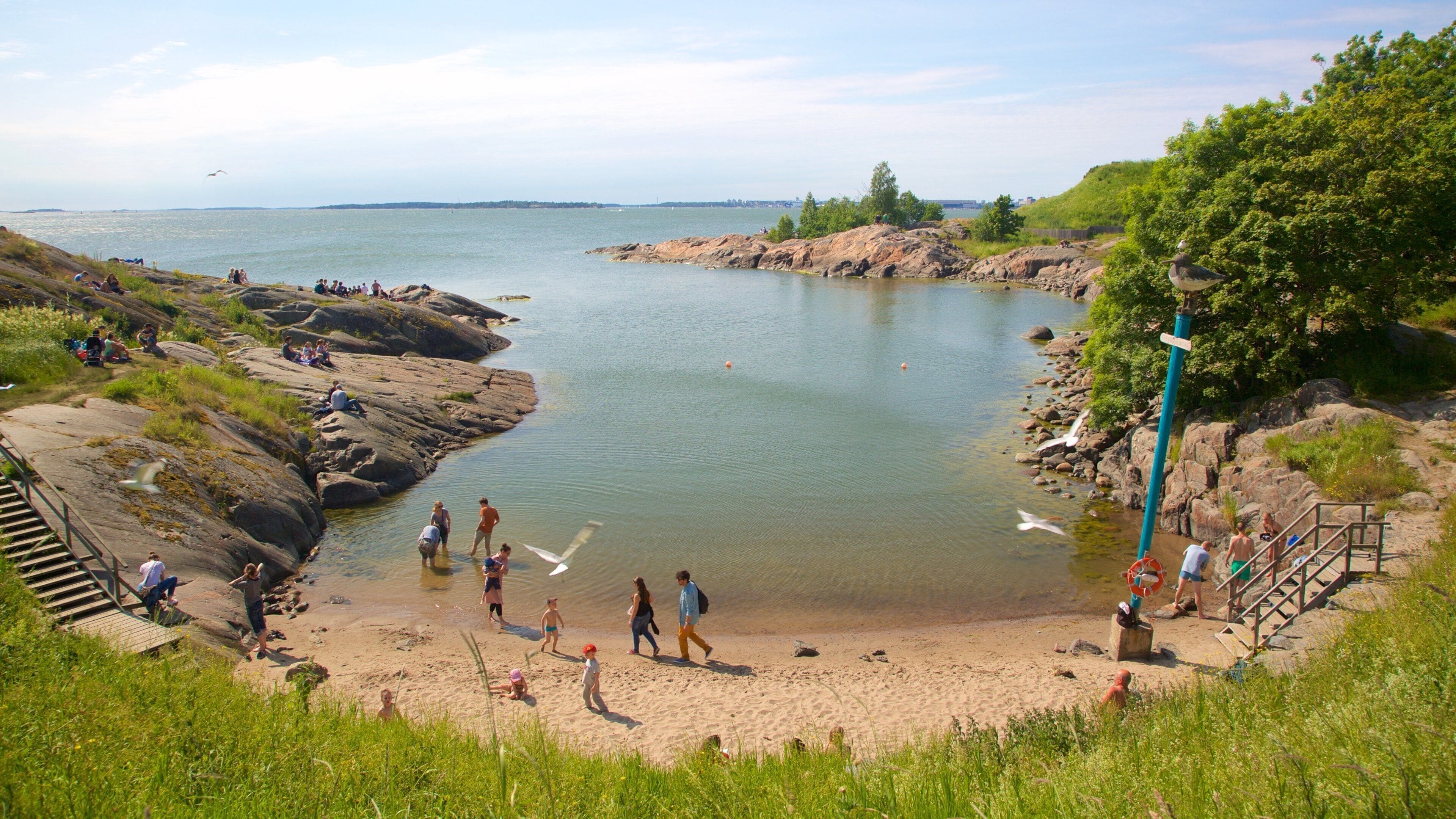 Suomenlinna Fortress showing general coastal views