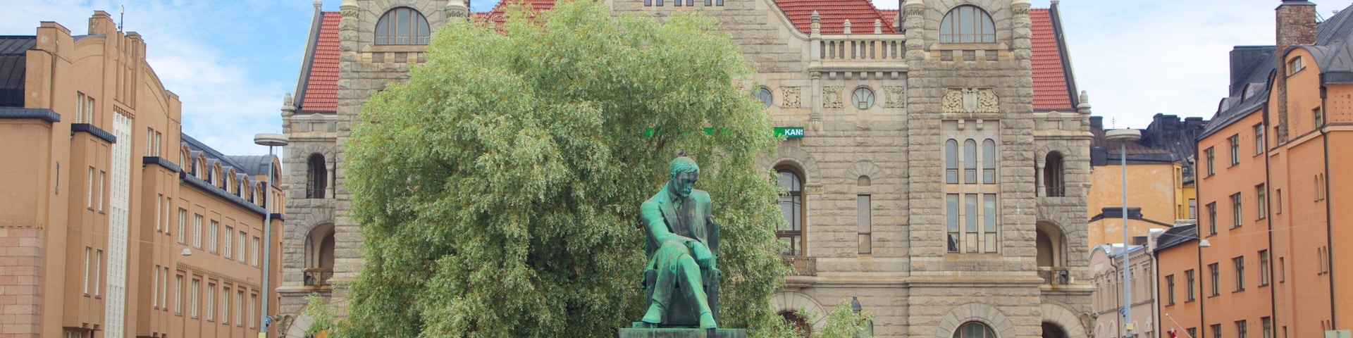 National Theater showing heritage architecture, theater scenes and a statue or sculpture