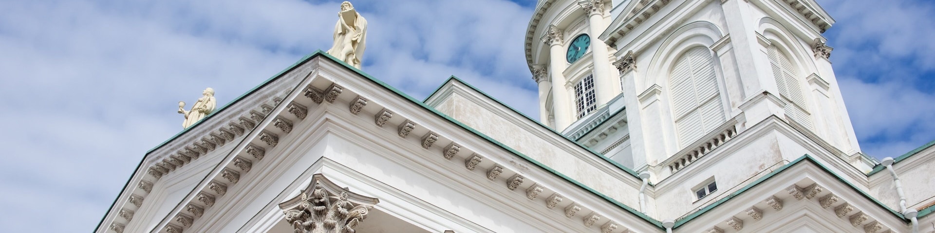 Thánh đường Helsinki trong đó bao gồm kiến trúc di sản và nhà thờ
