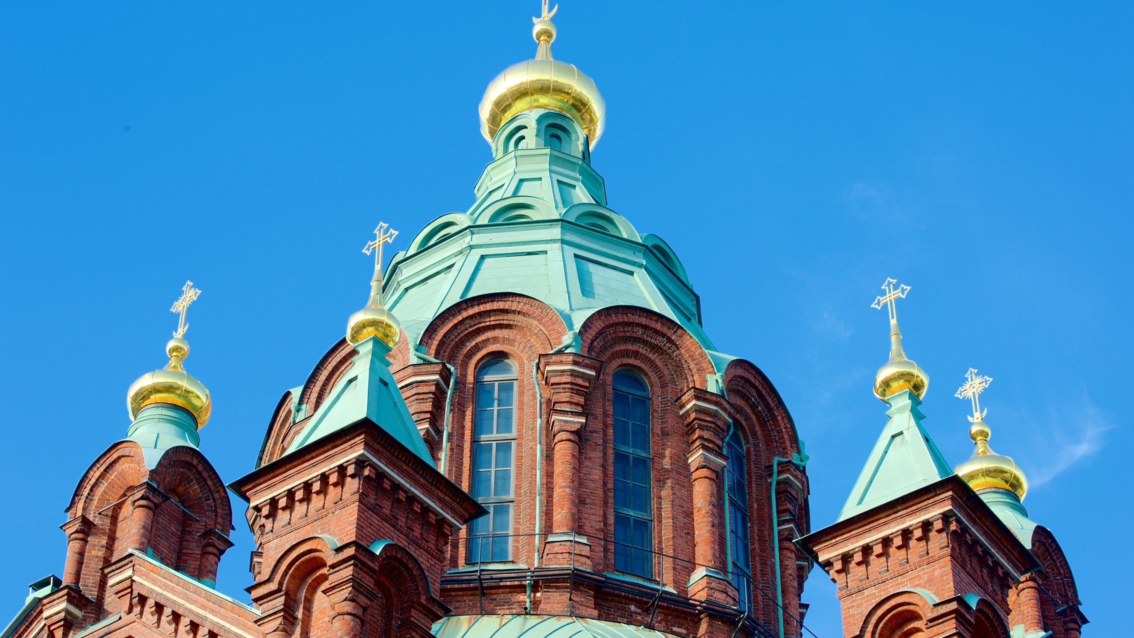 Uspenski Cathedral featuring a church or cathedral, heritage architecture and religious aspects