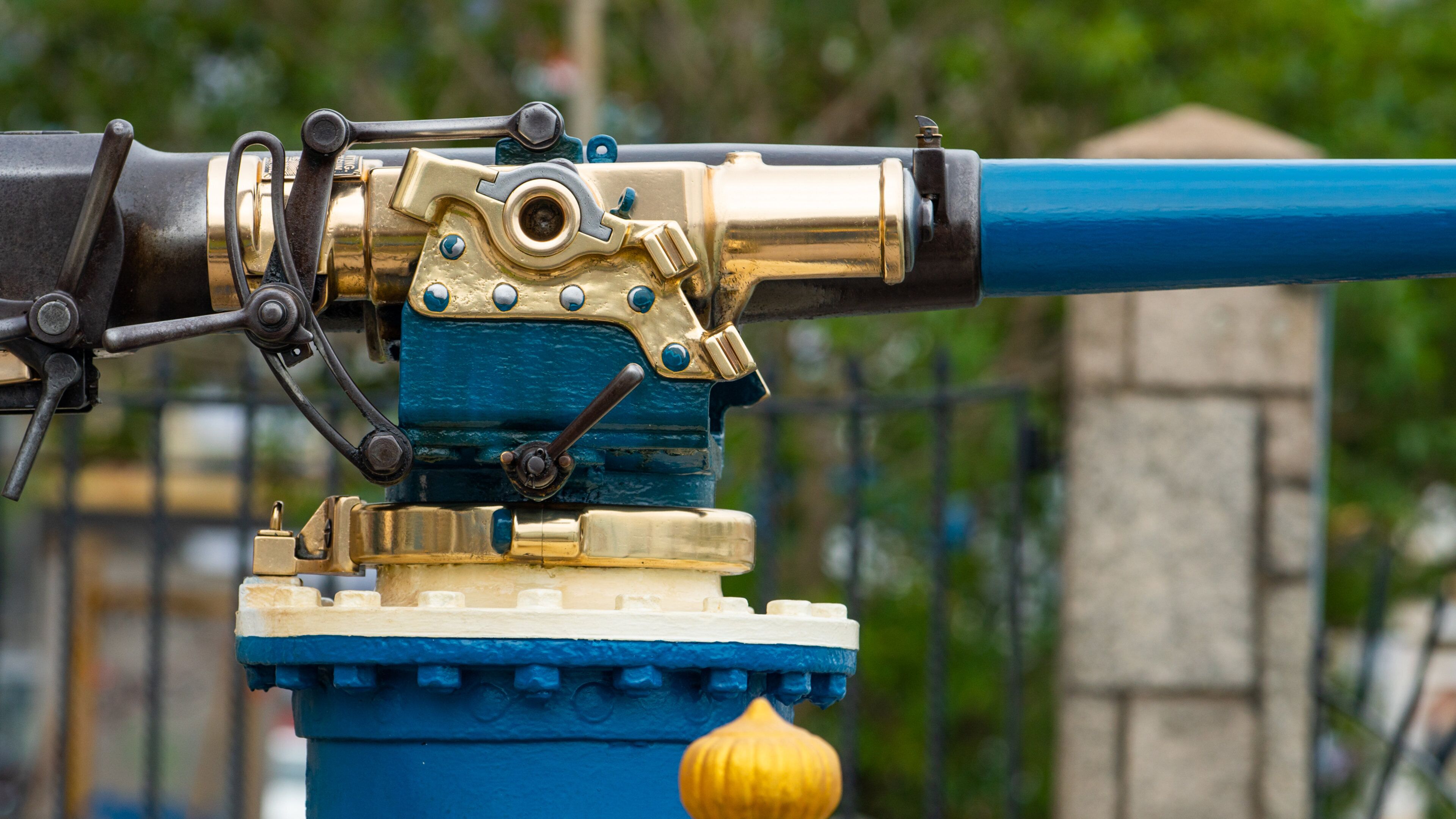 Noon Day Gun showing heritage elements