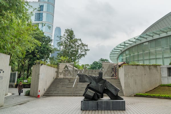 Hong Kong Academy for Performing Arts showing outdoor art