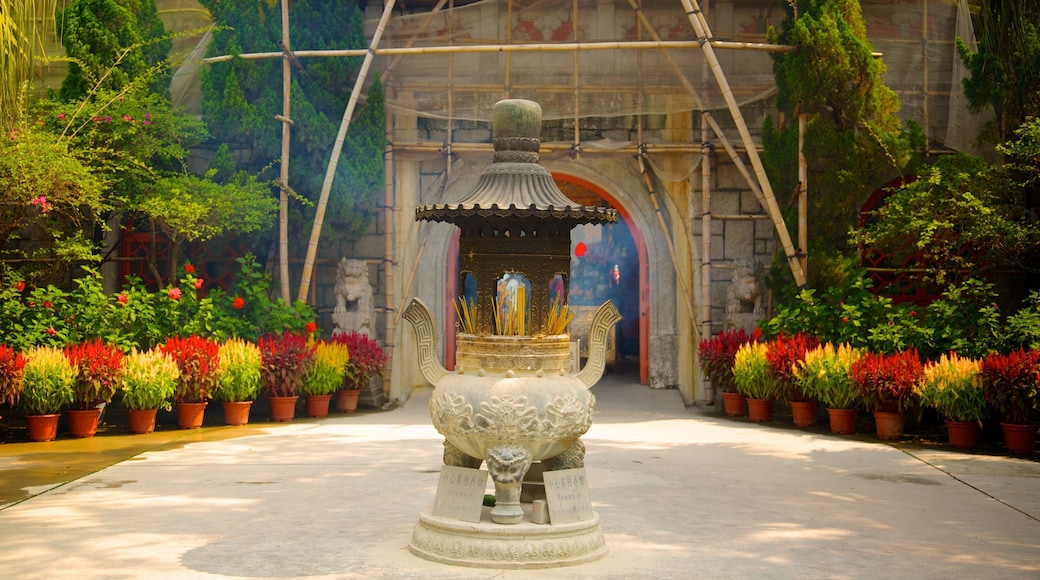 Po Lin Monastery showing religious elements and a temple or place of worship