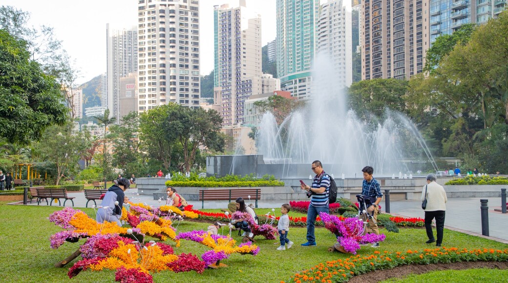 Hong Kong Zoo and Botanical Gardens showing a garden, a city and outdoor art