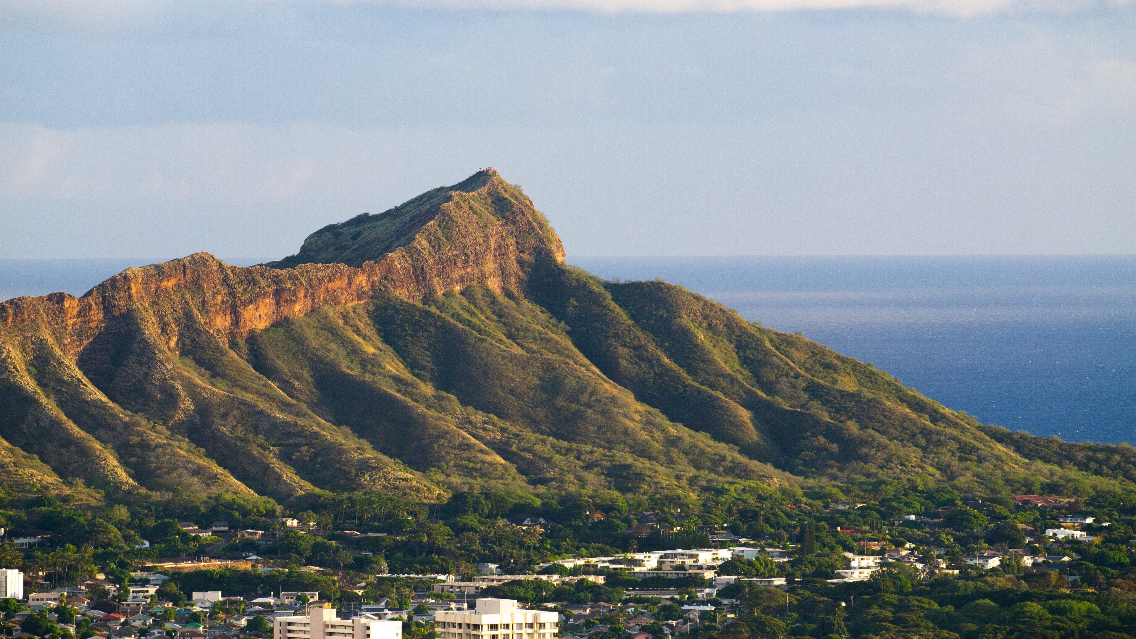 Diamond Head which includes mountains and landscape views