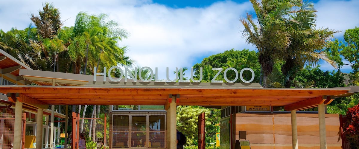 Honolulu Zoo que incluye animales del zoológico y señalización