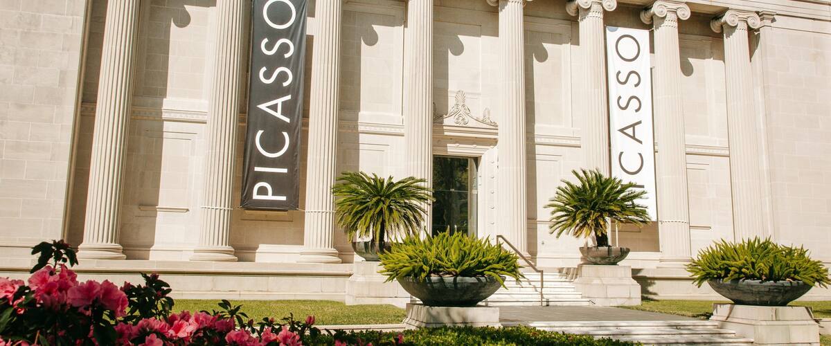 Houston Museum of Fine Arts which includes signage, heritage architecture and an administrative buidling