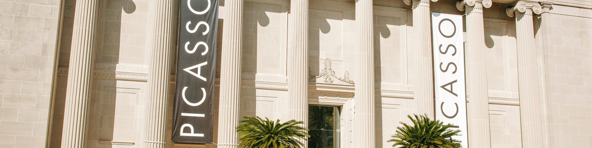 Houston Museum of Fine Arts which includes signage, heritage architecture and an administrative buidling