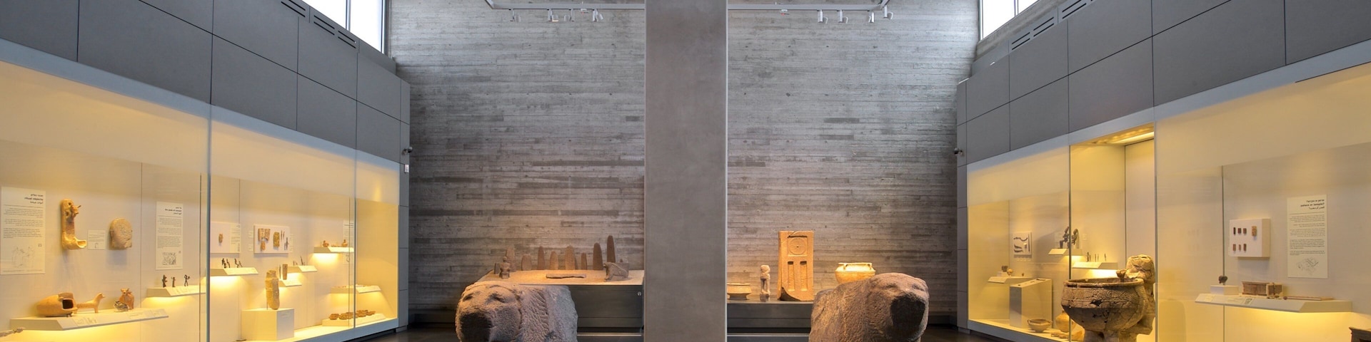 Israel Museum showing interior views