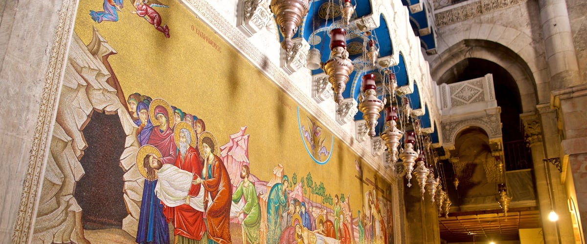 Iglesia del Santo Sepulcro que incluye vistas interiores, aspectos religiosos y arte