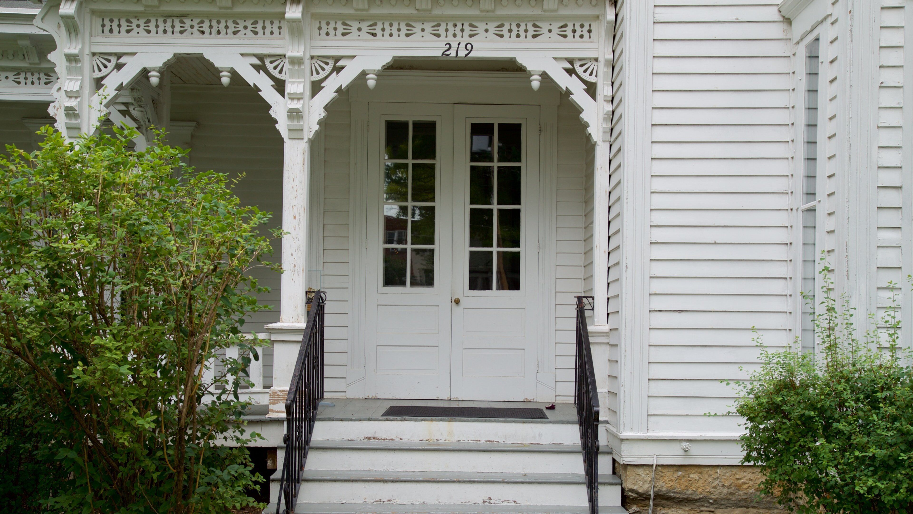 Harry S. Truman National Historic Site ofreciendo una casa y elementos patrimoniales
